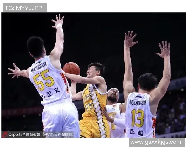 重庆与深圳篮球队赛后分析个人能力对比与表现总结